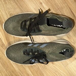 Adidas Purebounce+ Men’s Base Green Shoes Sneakers
Size 9.5